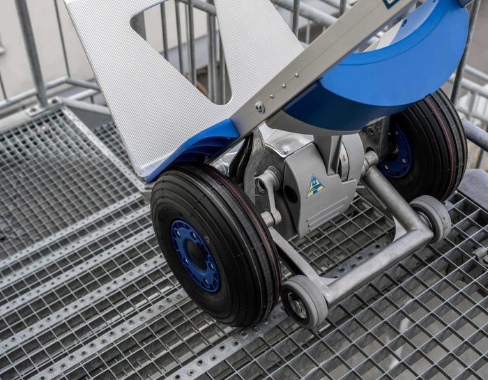 up to 2000 steps up or down! depending on your choice